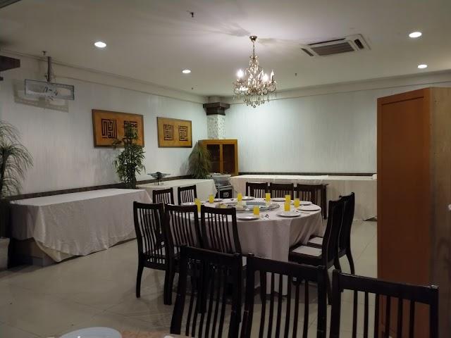 Restoran Simpang Tiga